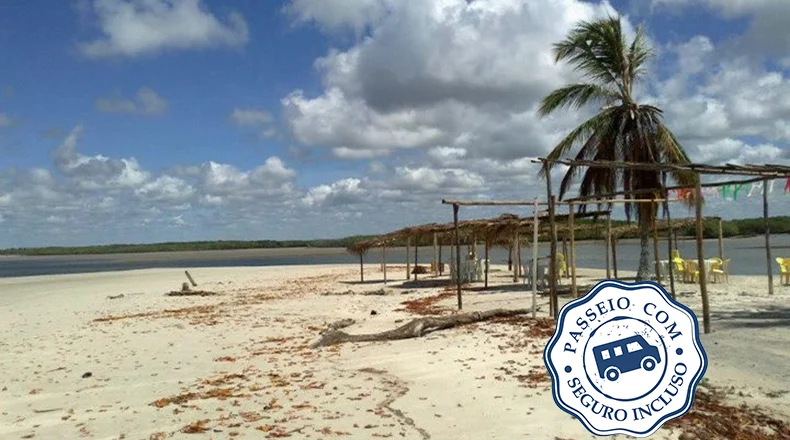 Praia do Saco com Lagoa dos Tambaquis